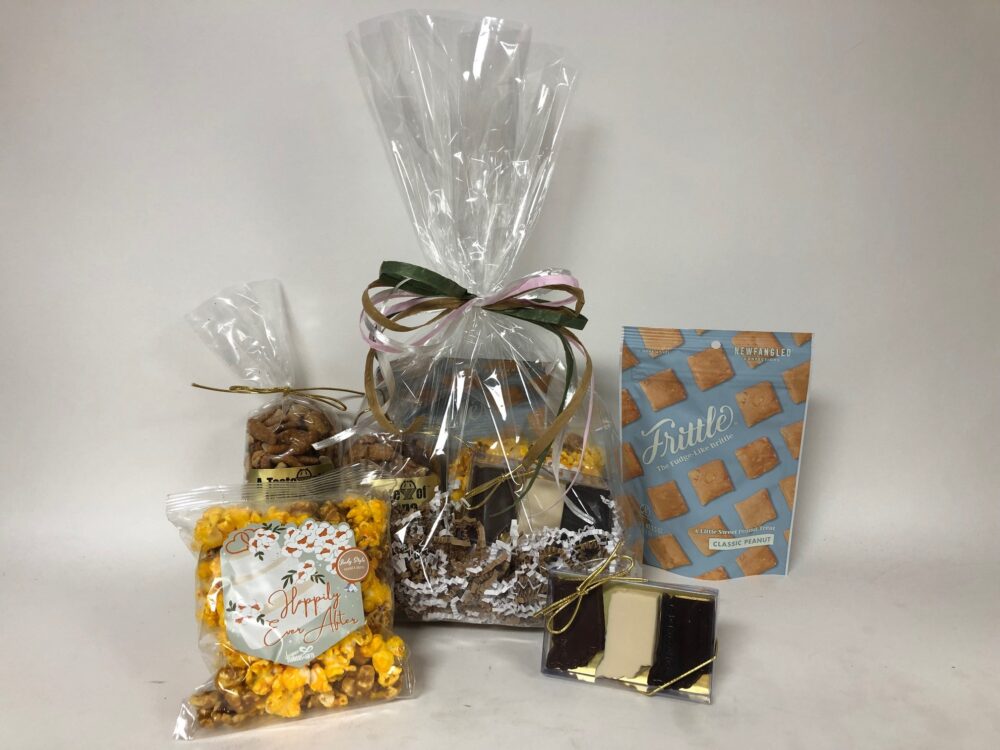 Wedding Favor Gift Bag With Indiana-Shaped Chocolates - A Taste of Indiana